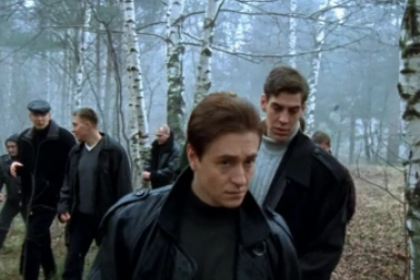Культовый сериал 2000-х Кадр из сериала &quotБригада&quot (18+)