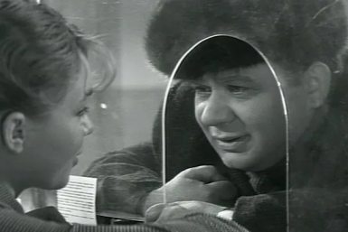 Евгений Леонов в роли Орешникова кадр из фильма &quotЗигзаг удачи&quot (12+), 1968 год