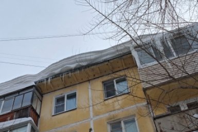 Эксперты разобрались, где управляющая компания должна убирать снег и сосульки ИА  AmurMedia